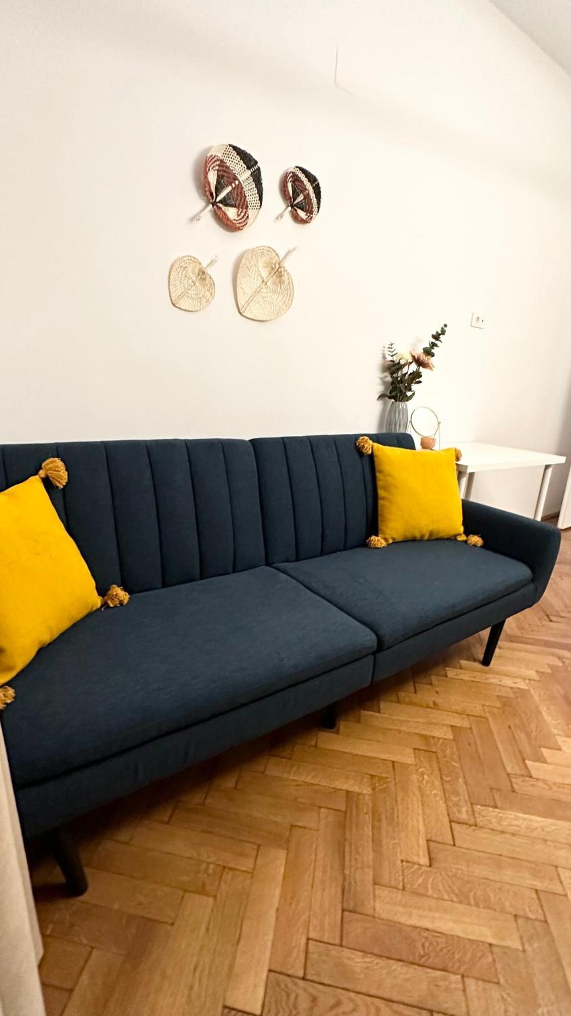 Ultracentral Golden Gatehouse 3 Bdrm Букурещ Екстериор снимка