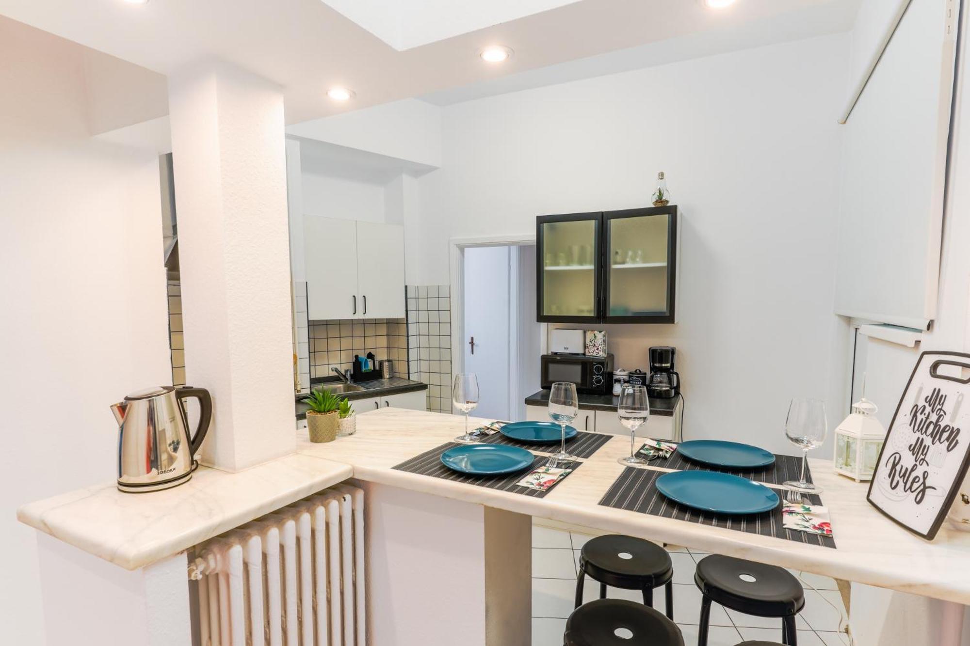 Ultracentral Golden Gatehouse 3 Bdrm Букурещ Екстериор снимка